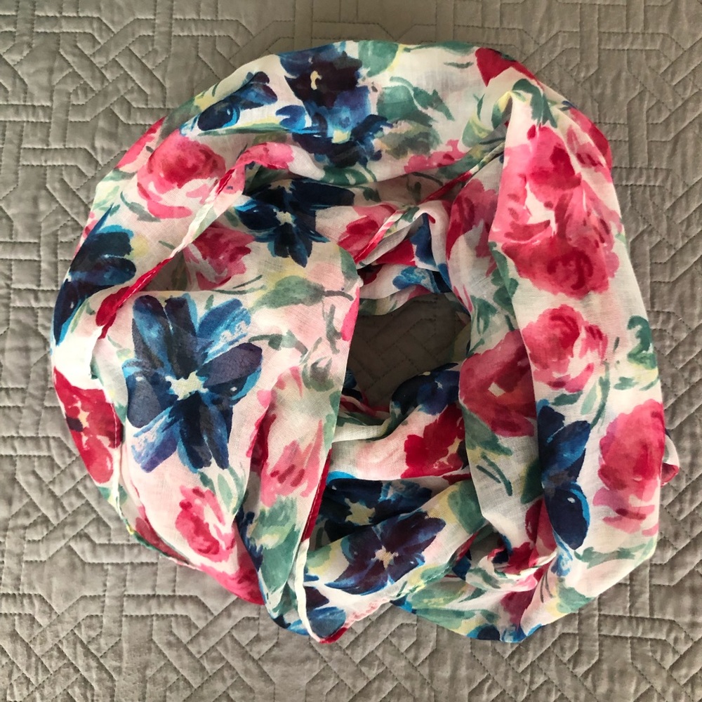 Infinity scarf
